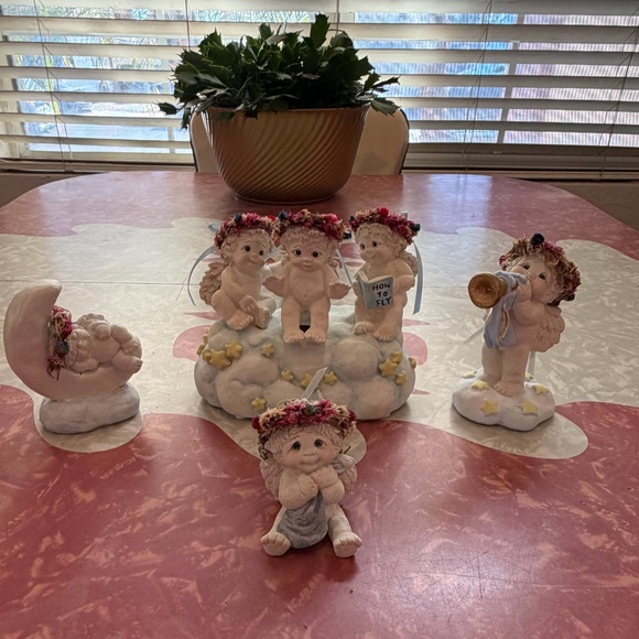 Vintage Other - Vintage 4 Dreamsicles Figures & Music Box Signed & Numbered